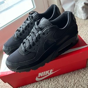 Nike Airmax 90 - Women’s Size 10